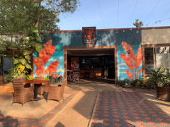 The Yard Bar Grill & Restaurant, The Yard Bar Grill & Restaurant photo