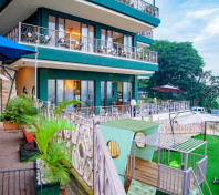 Golden Hill Restaurant & Lounge 