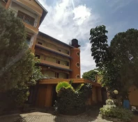 Tropical Suites Hotel Arua 